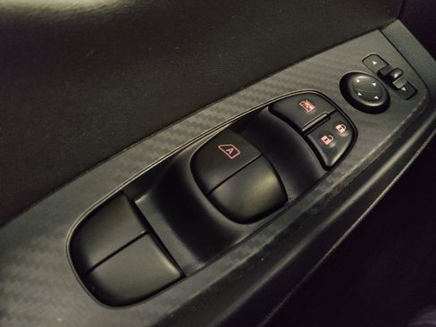 Used 2025 Nissan Sentra SV w/ Trunk Package FWD image 27