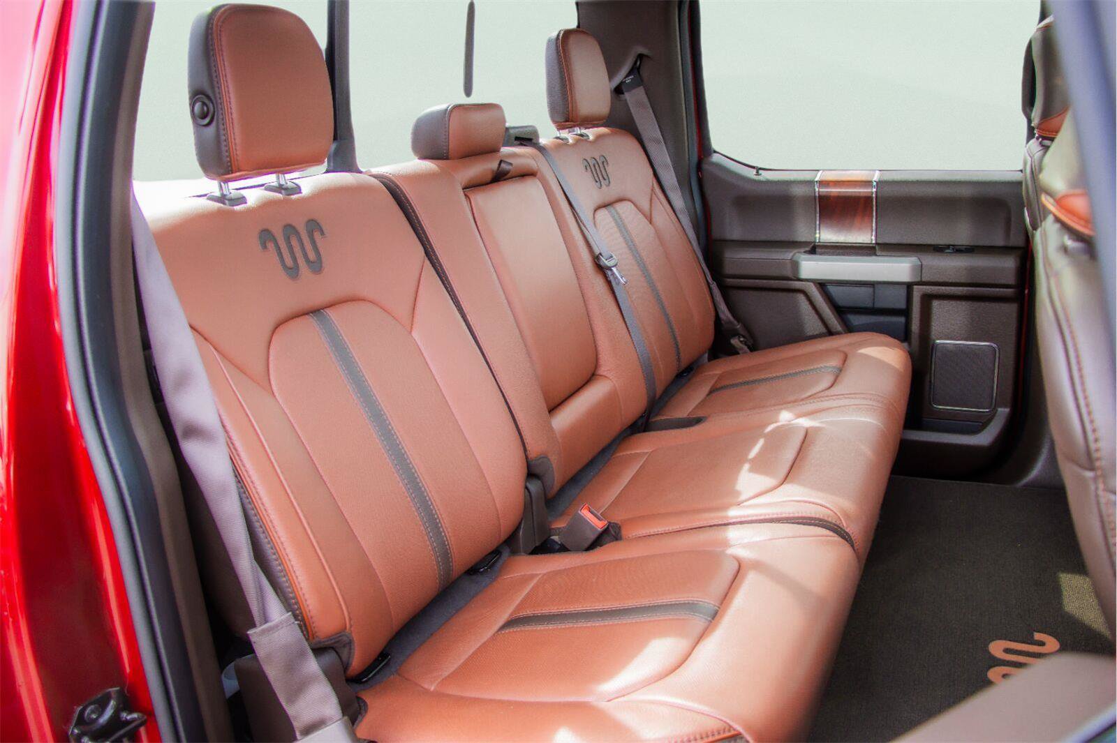 Used 2018 Ford F150 King Ranch w/ Equipment Group 601A Luxury AWD/4WD image 11