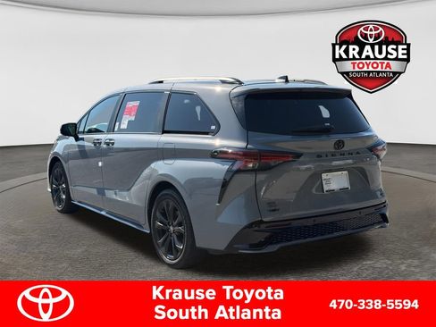 New 2026 Toyota Sienna XSE FWD image 6