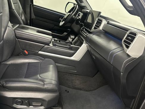 Used 2024 Toyota Tundra Platinum AWD/4WD image 36