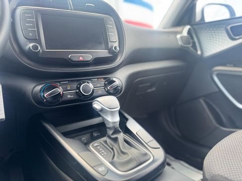 Used 2022 Kia Soul LX w/ Technology Package FWD image 51