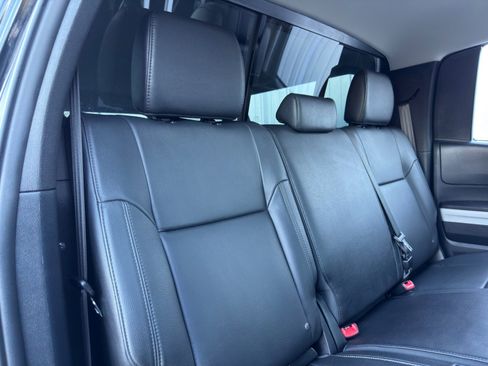 Used 2015 Toyota Tundra Limited w/ Limited Premium Package image 34