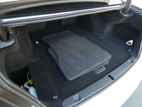 Used 2022 BMW 745e xDrive image 76