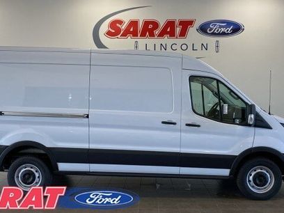 New 2025 Ford Transit 250 148 Medium Roof w/ Load Area Protection Package