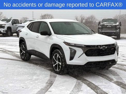 Used 2024 Chevrolet Trax RS w/ Driver Confidence Package image 8