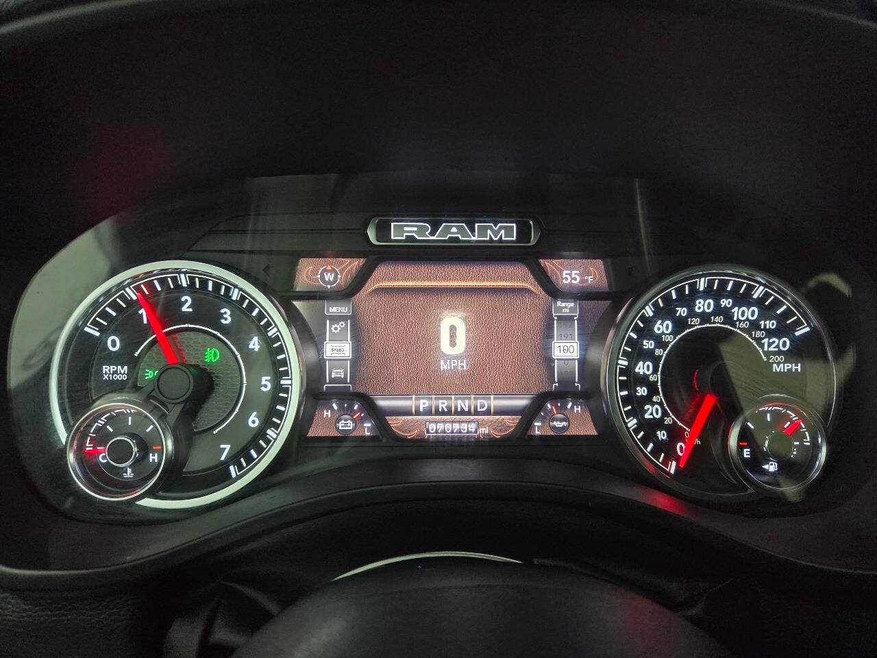Used 2023 RAM 1500 Laramie AWD/4WD image 15