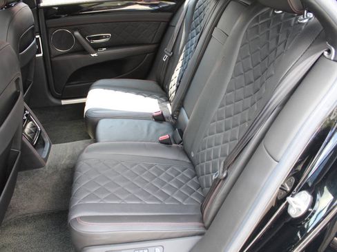 Used 2018 Bentley Flying Spur S V8 AWD/4WD image 22