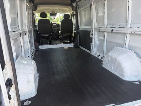 Used 2023 RAM ProMaster 2500 FWD image 9
