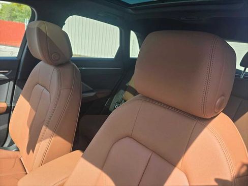 Certified 2025 Audi Q3 2.0T Premium Plus w/ Premium Plus Package image 24