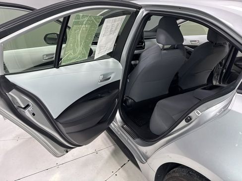 Used 2020 Toyota Corolla SE image 20