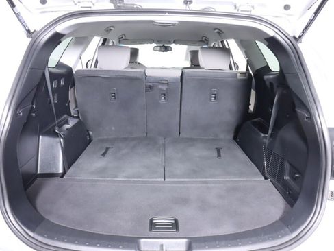 Used 2019 Hyundai Santa Fe XL SE image 39