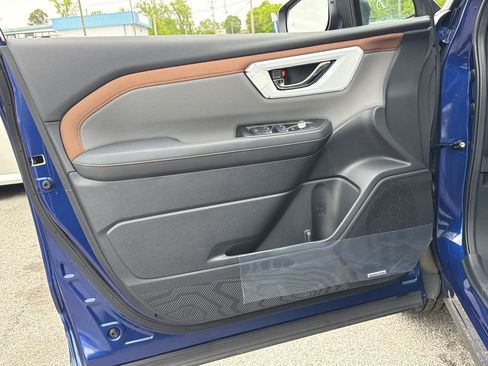 New 2026 Subaru Forester Touring AWD/4WD image 12