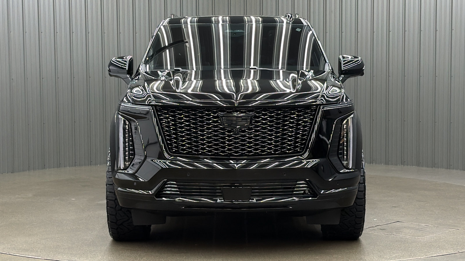Used 2026 Cadillac Escalade Platinum Sport w/ LPO, ONYX Package AWD/4WD image 8