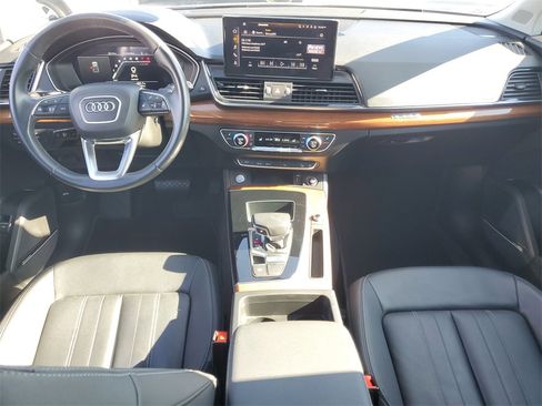 Used 2022 Audi Q5 2.0T Premium Plus w/ Premium Plus Package image 11