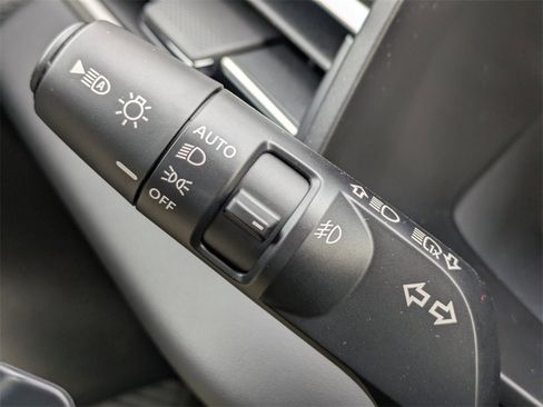 New 2026 Mitsubishi Outlander SE image 28