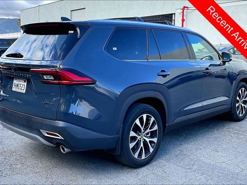 Used 2024 Toyota Grand Highlander AWD Hybrid image 4