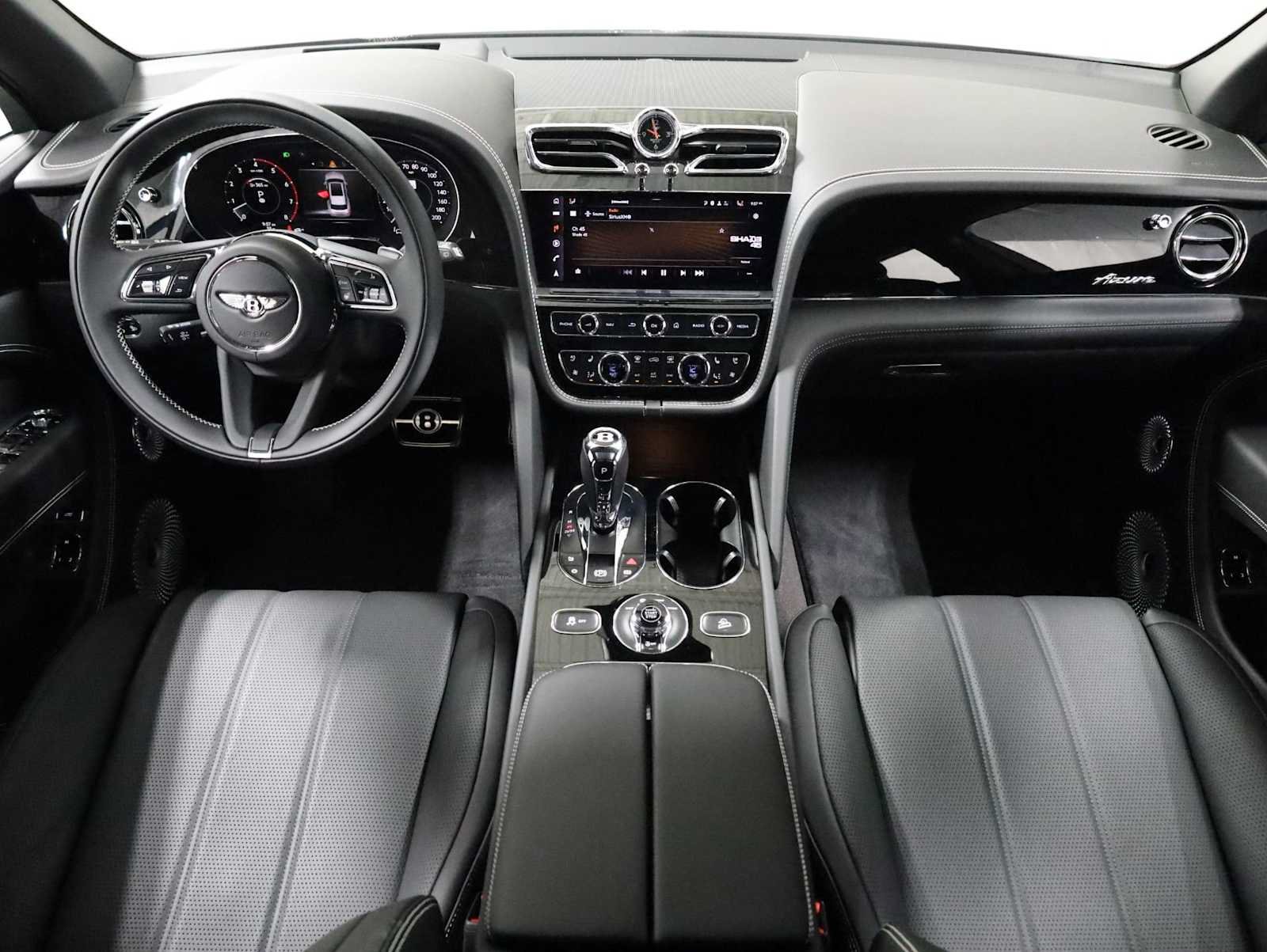 Used 2024 Bentley Bentayga AWD/4WD image 24