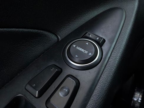Used 2011 Hyundai Sonata SE w/ Navigation & Sunroof Pkg 4 FWD image 22