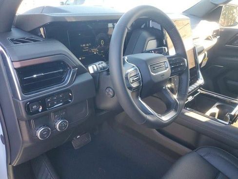 New 2026 GMC Yukon Denali w/ Sun & Power Step Package image 17