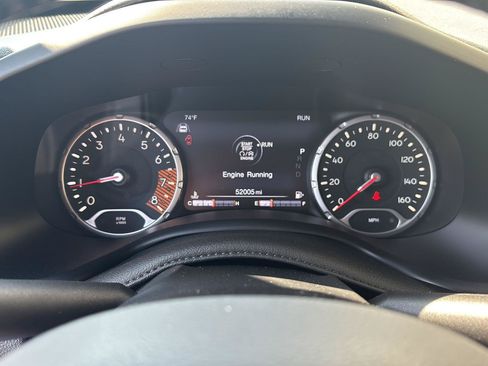 Used 2021 Jeep Renegade Latitude AWD/4WD image 10
