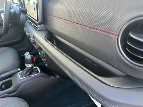 New 2026 Jeep Wrangler Rubicon w/ Technology Group image 20