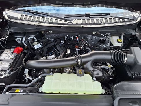 New 2025 Ford Expedition Active image 34