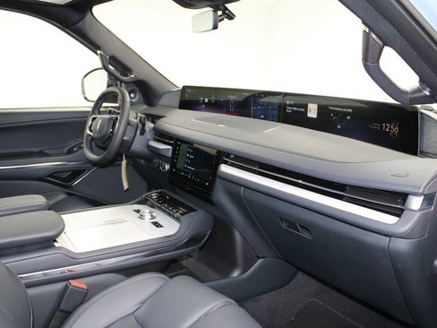 New 2025 Lincoln Navigator Reserve w/ Jet Appearance Package image 33