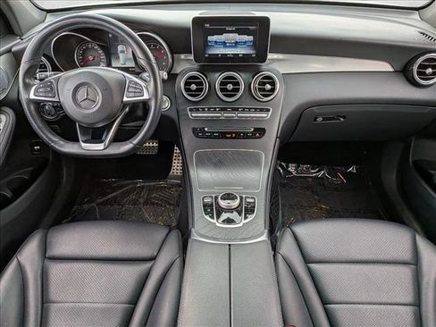 Used 2019 Mercedes-Benz GLC 300 4MATIC image 18