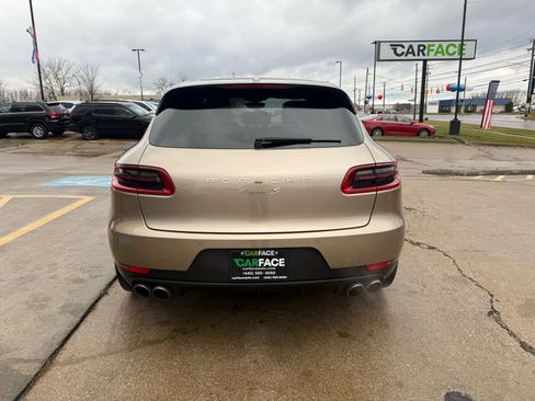 Used 2018 Porsche Macan S image 11