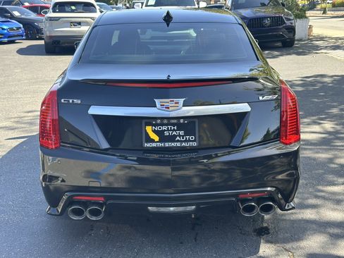 Used 2016 Cadillac CTS V w/ Luxury Package RWD image 10