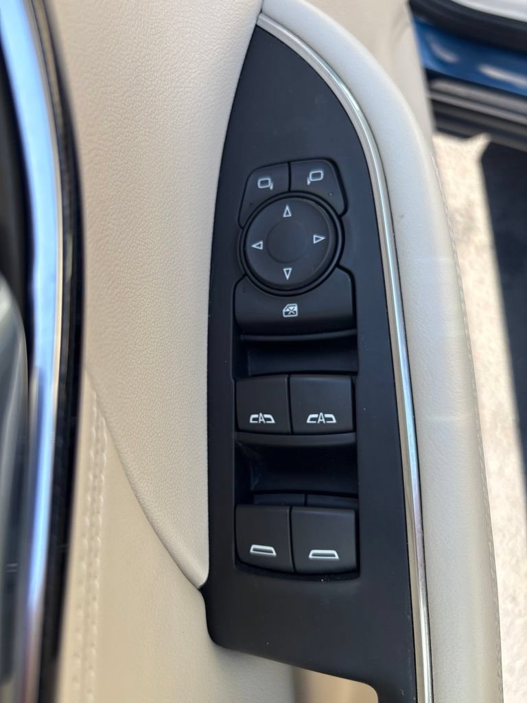 Used 2023 Buick Envision Preferred FWD image 13