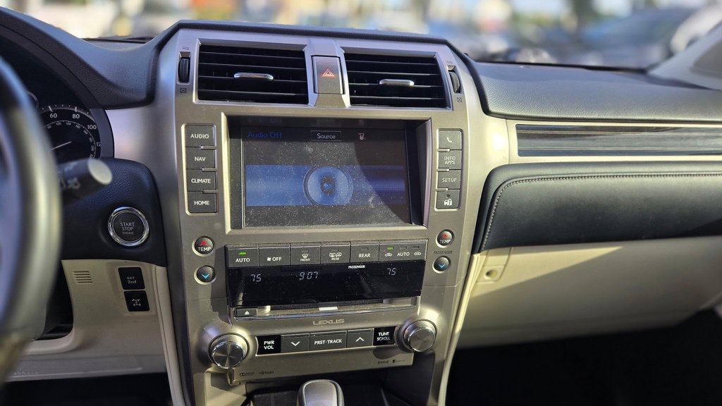 Used 2020 Lexus GX 460 Premium AWD/4WD image 25