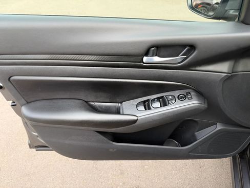 Used 2022 Nissan Altima 2.5 S image 13