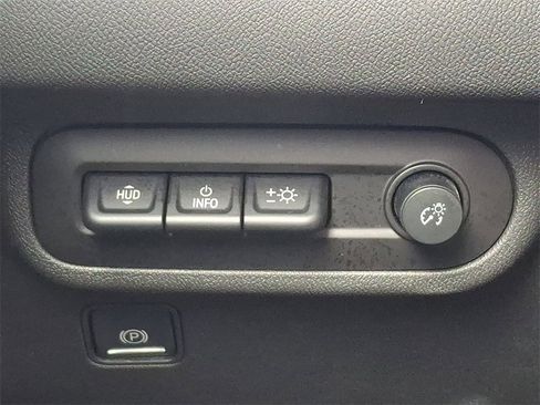 Used 2022 GMC Terrain AT4 w/ Infotainment Package II image 23