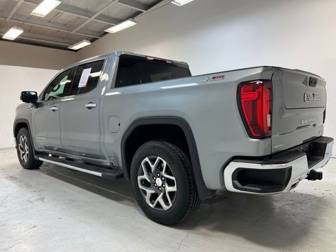 Used 2023 GMC Sierra 1500 SLT w/ SLT Premium Package AWD/4WD image 11