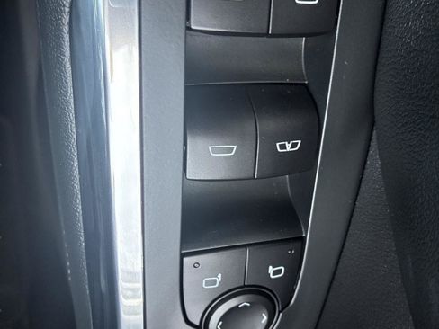 Used 2025 Chevrolet Traverse LT AWD/4WD image 20