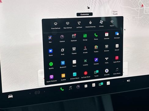 Used 2023 Tesla Model 3 Standard Range image 17