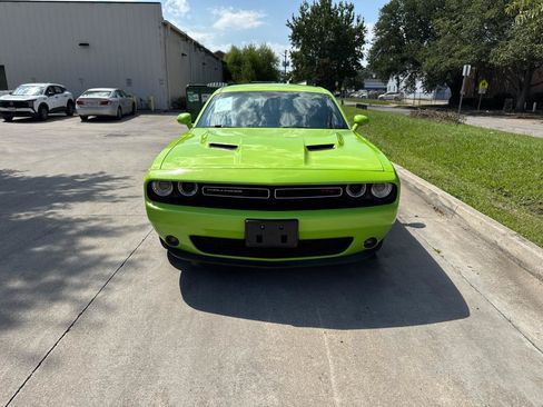 Used 2015 Dodge Challenger R/T w/ Quick Order Package 22B R/T RWD image 5