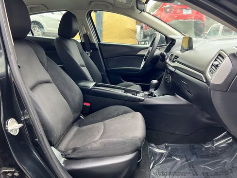 Used 2018 MAZDA MAZDA3 Sport image 13