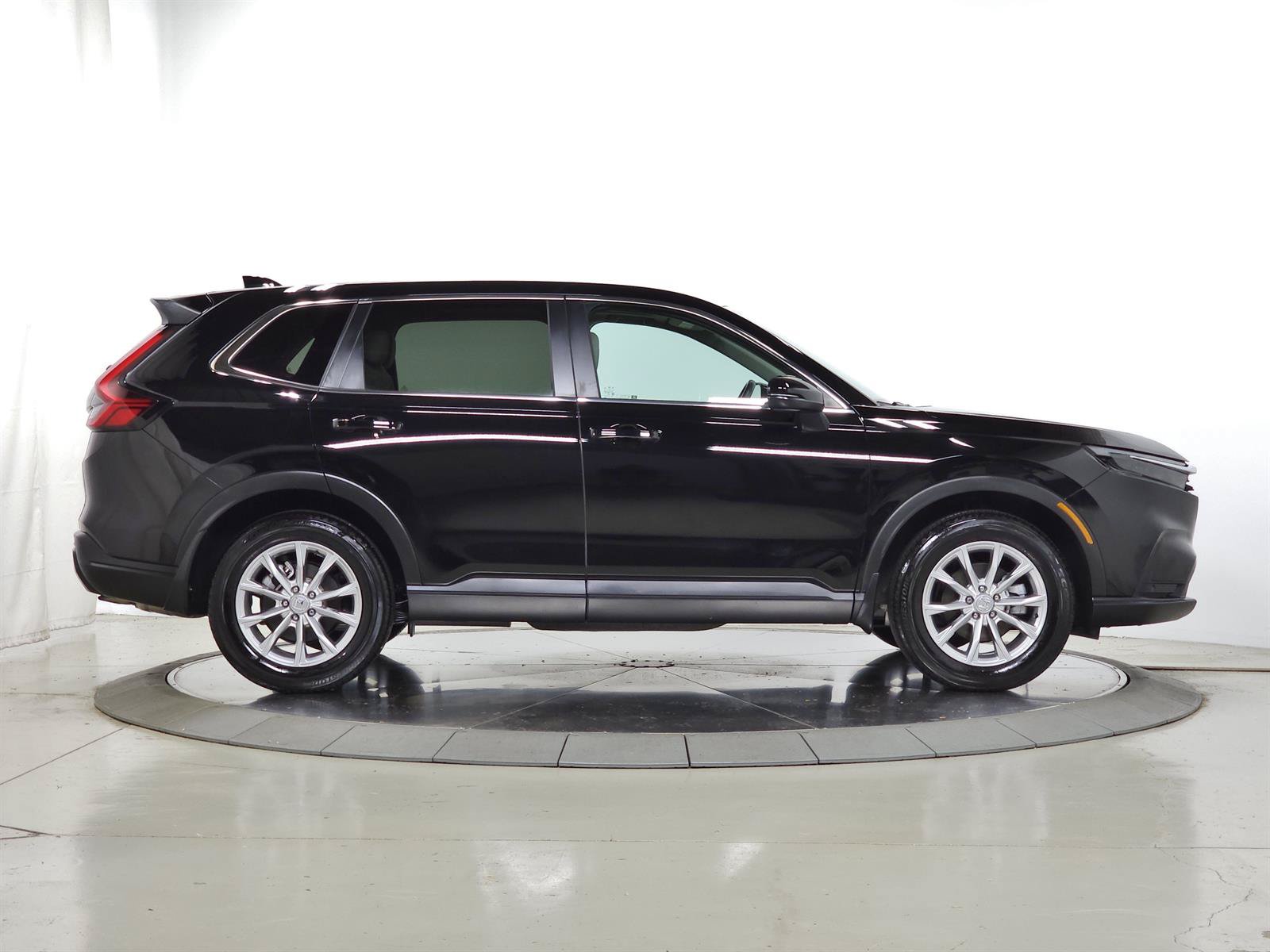 Used 2025 Honda CR-V EX-L image 12