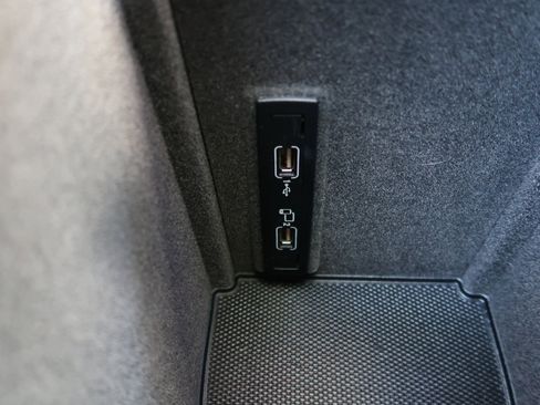 Used 2016 Mercedes-Benz GLE 350 4MATIC image 23