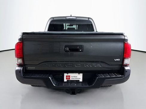 Certified 2018 Toyota Tacoma TRD Off-Road w/ Technology Package AWD/4WD image 7