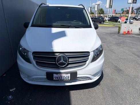 Used 2023 Mercedes-Benz Metris Passenger image 8