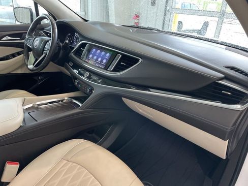 Used 2023 Buick Enclave Avenir w/ Avenir Technology Package AWD/4WD image 20