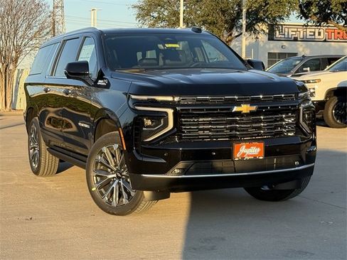 New 2026 Chevrolet Suburban High Country image 2