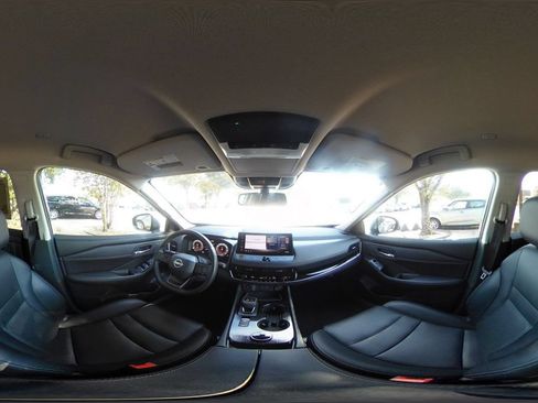 Used 2026 Nissan Rogue SL AWD/4WD image 39