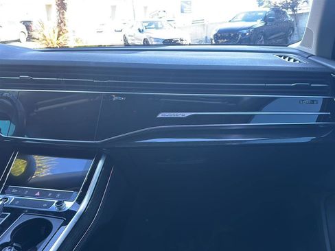 Used 2022 Audi Q7 Premium Plus w/ Premium Plus Package image 11