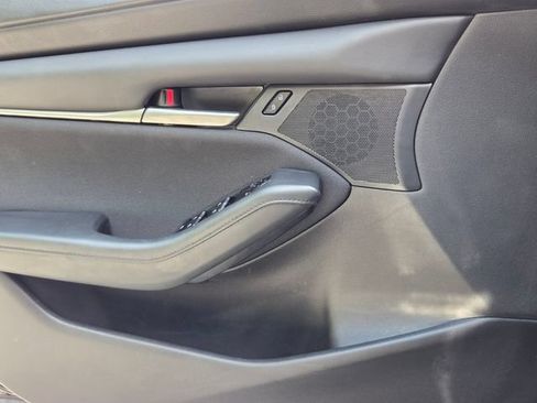 Used 2025 MAZDA MAZDA3 s FWD image 25