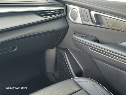 Used 2025 Buick Enclave Avenir w/ Trailering Package, 5000 lbs. image 20