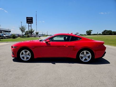 Used 2026 Ford Mustang Premium RWD image 4
